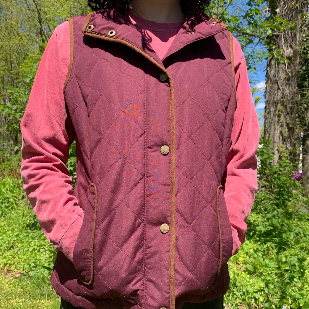 Form Fitting Wine-Colored Vest, faux suede trim